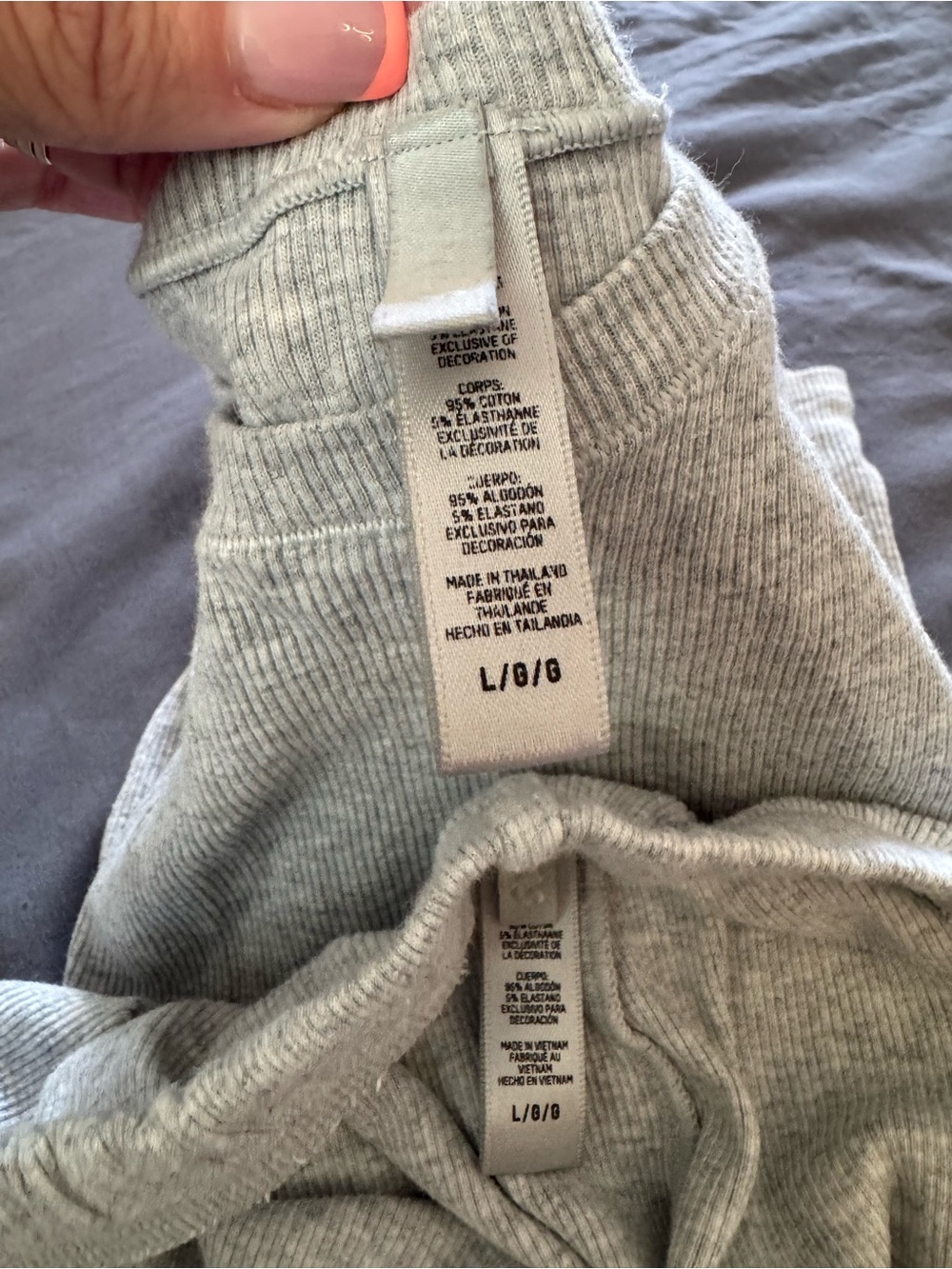 SKIMS Gray Ribbed Short Sleeve Top (Light Gray) - Picture 4 of 5